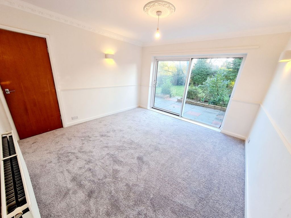 Property photo 3 of 28