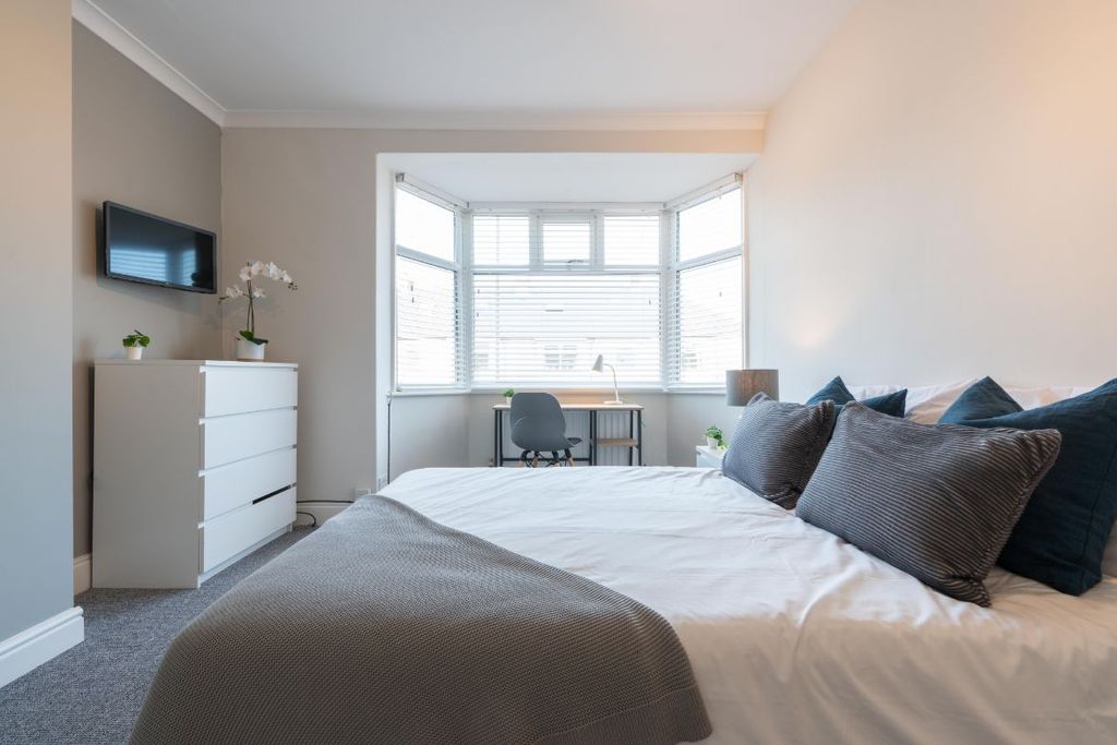 Property photo 3 of 9 377Cr - Bedroom 2