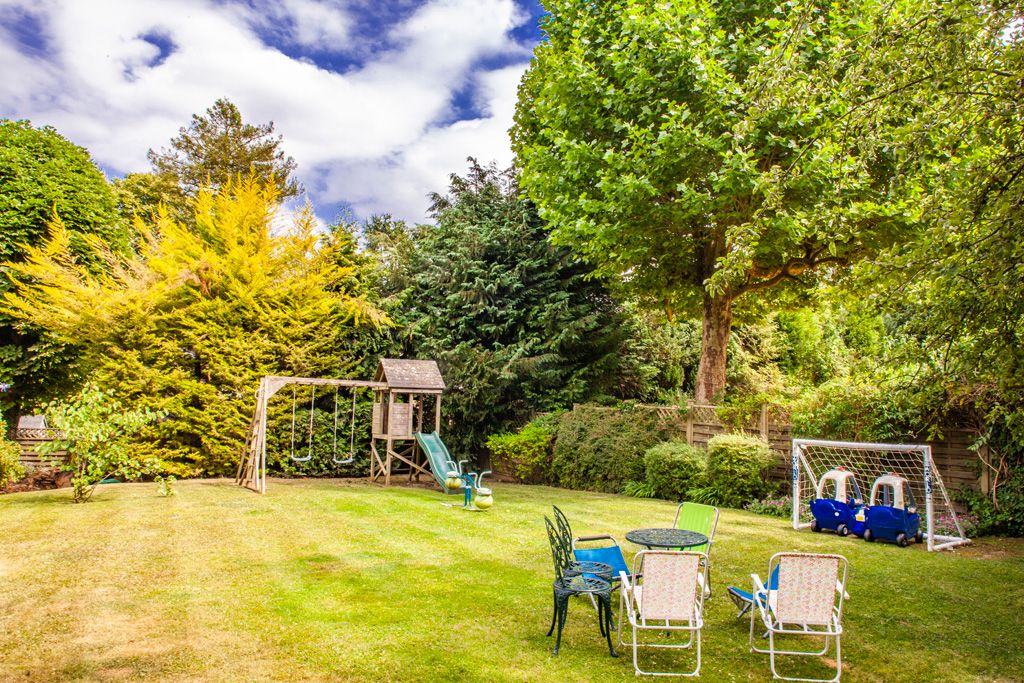 Property photo 3 of 18