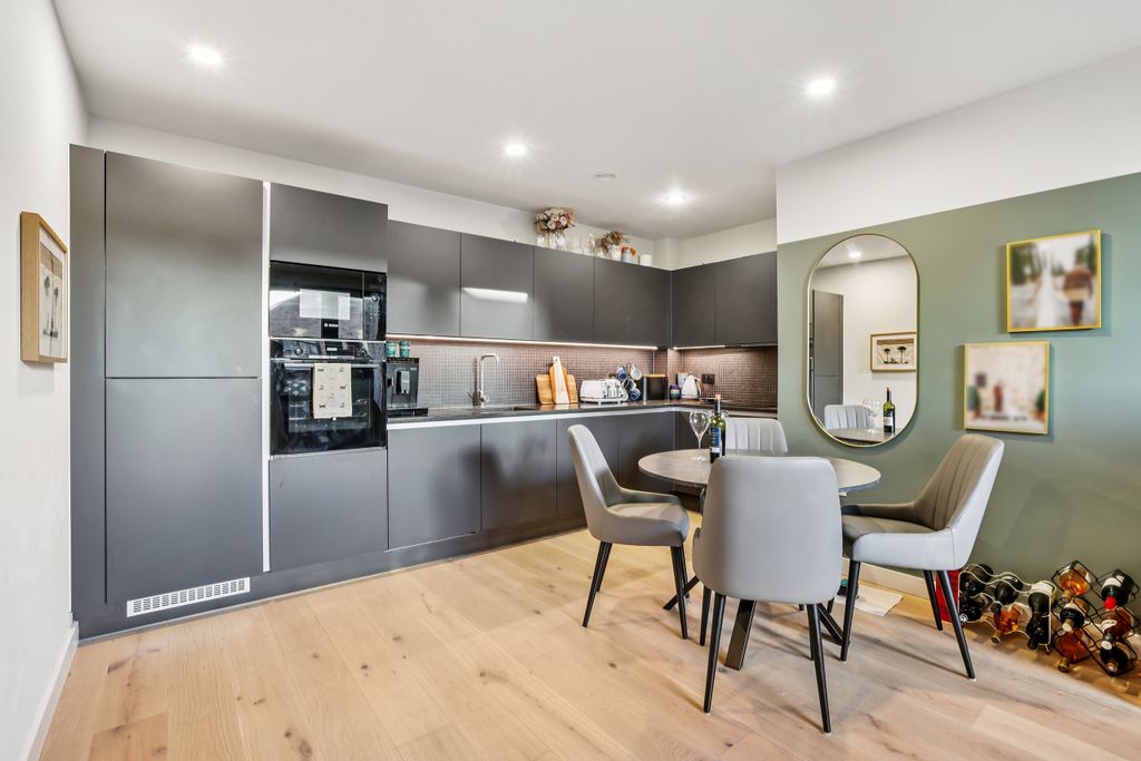 Property photo 1 of 22 Kitchen | Dining