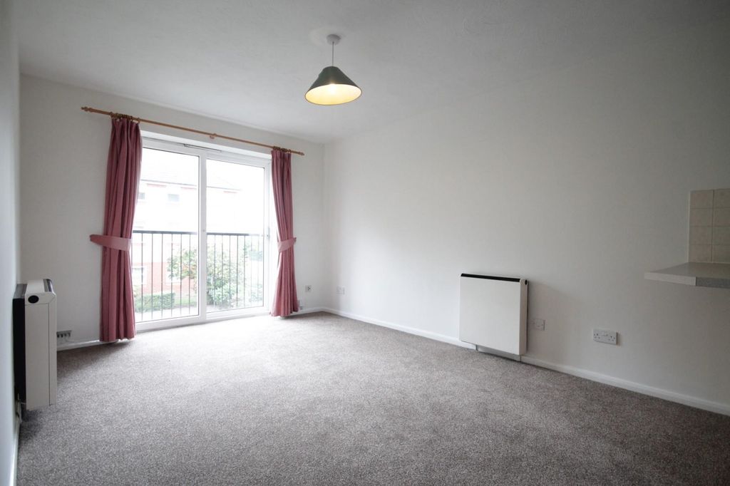 Property photo 3 of 6 Img_1822.Jpg