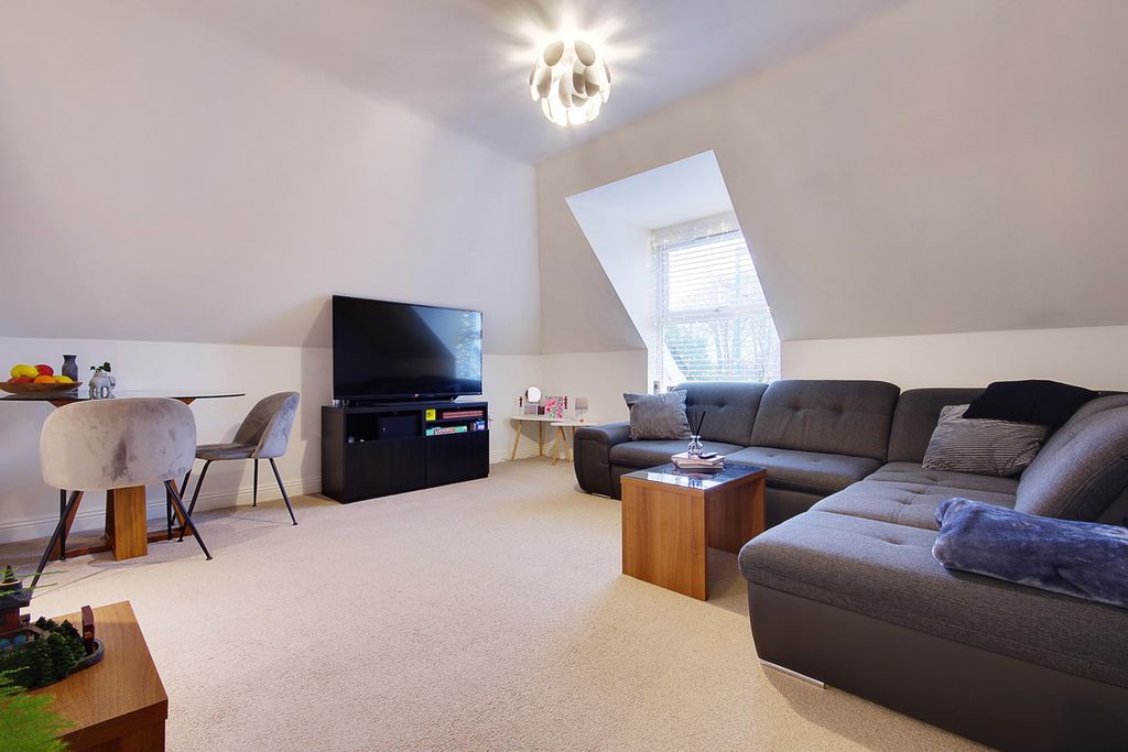 Property photo 2 of 15