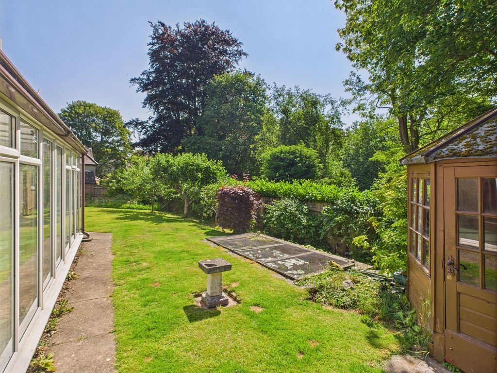 Property photo 2 of 19