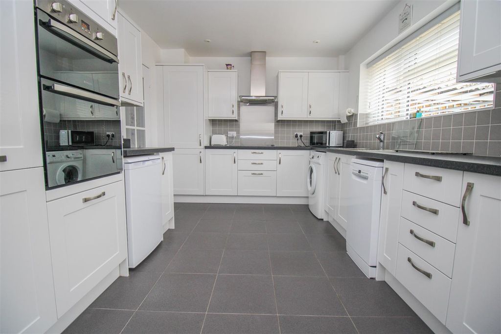 Property photo 2 of 17 Img_1578.Jpg