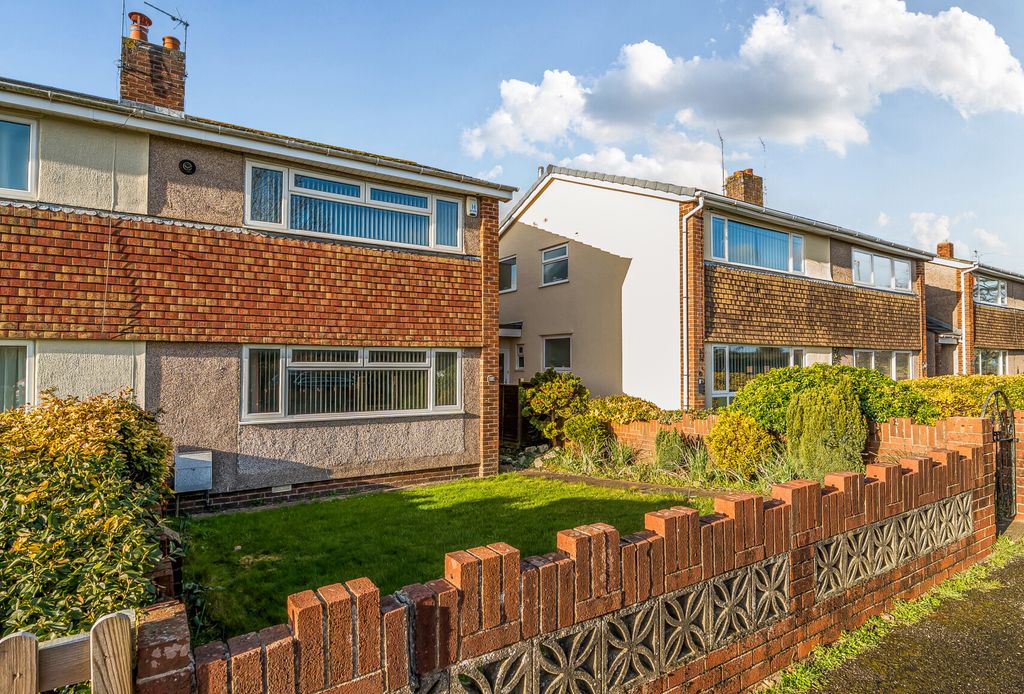 Property photo 1 of 21 1395928-1-695E64F...