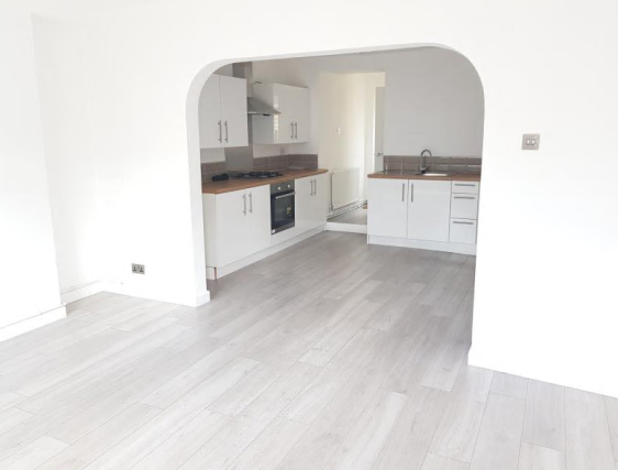 Property photo 3 of 4