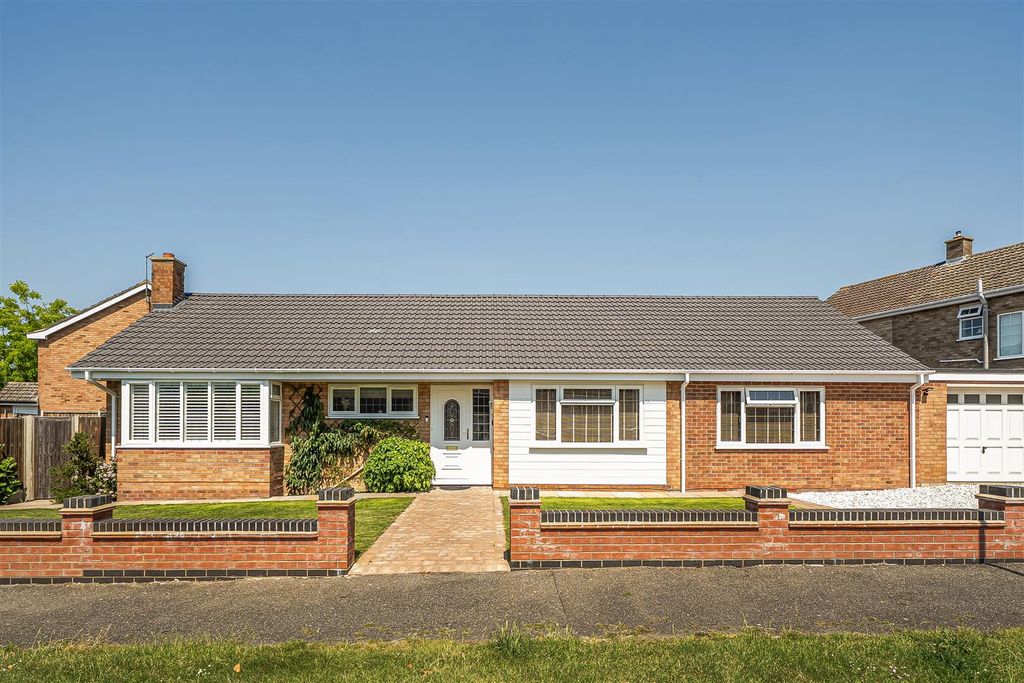 Property photo 1 of 25 1-6A3c1968B4348-1483025-22-6A3Bbb32ce323-1.Jpg
