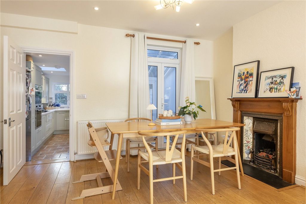 Property photo 3 of 9 Picture No. 23