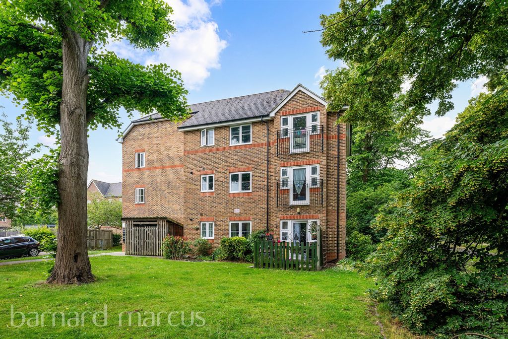 Property photo 1 of 9