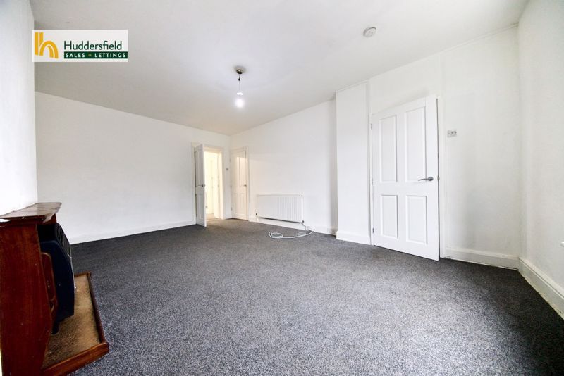 Property photo 3 of 11 Living Room.1