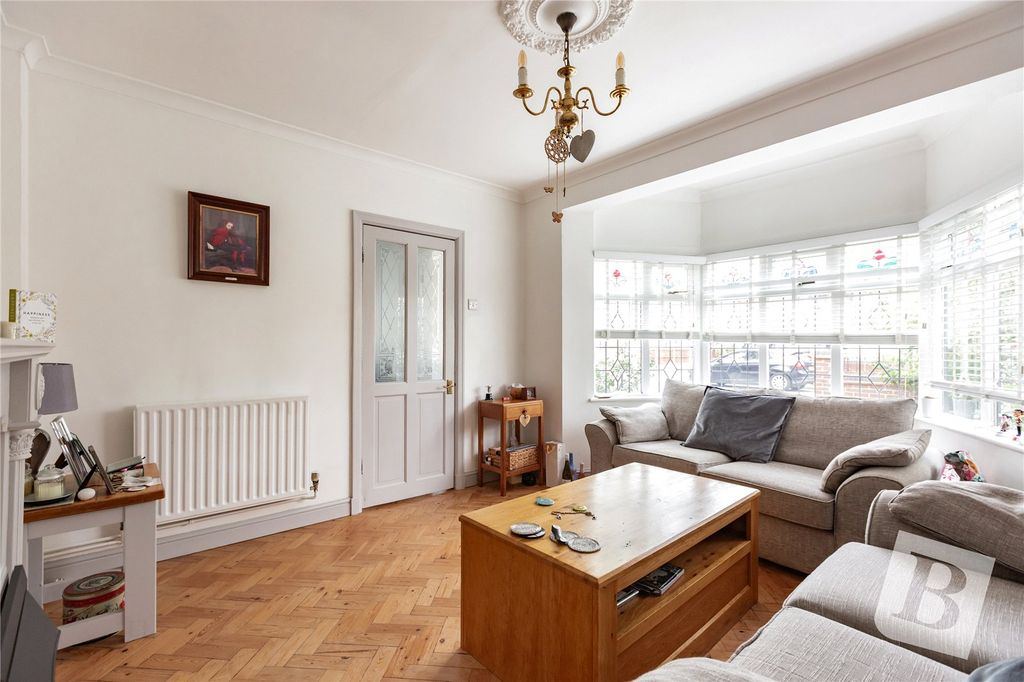 Property photo 3 of 13 Sitting Room