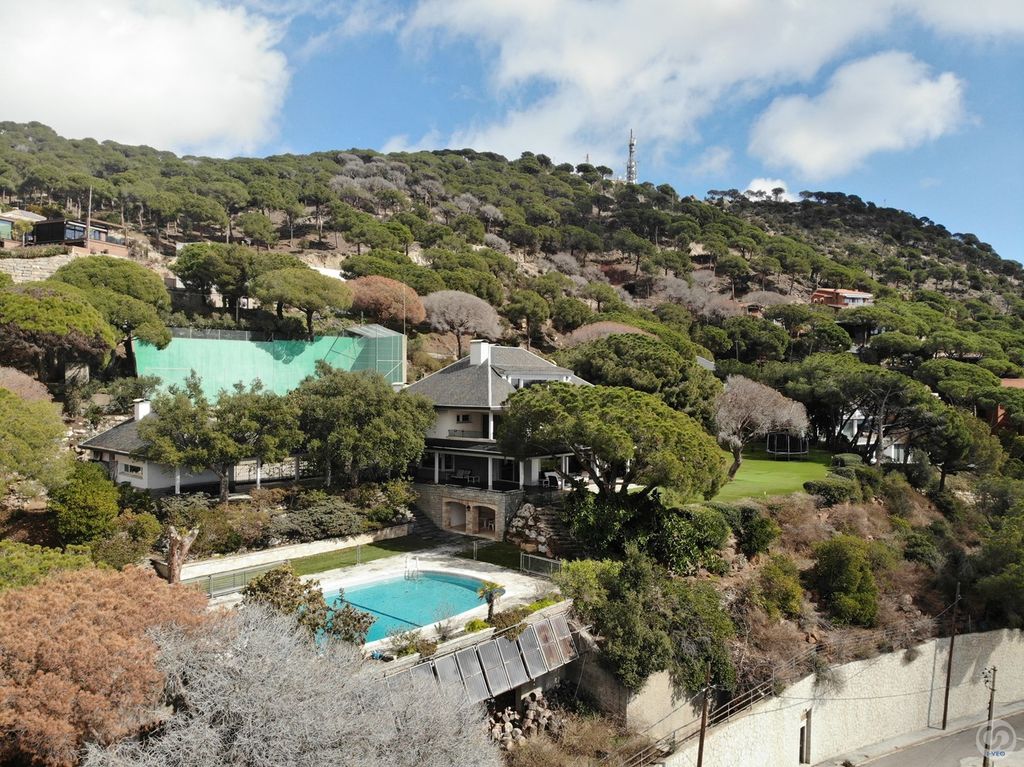 Property photo 1 of 57