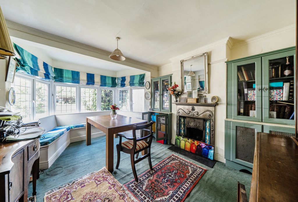 Property photo 3 of 15 Sitting/Dining Room