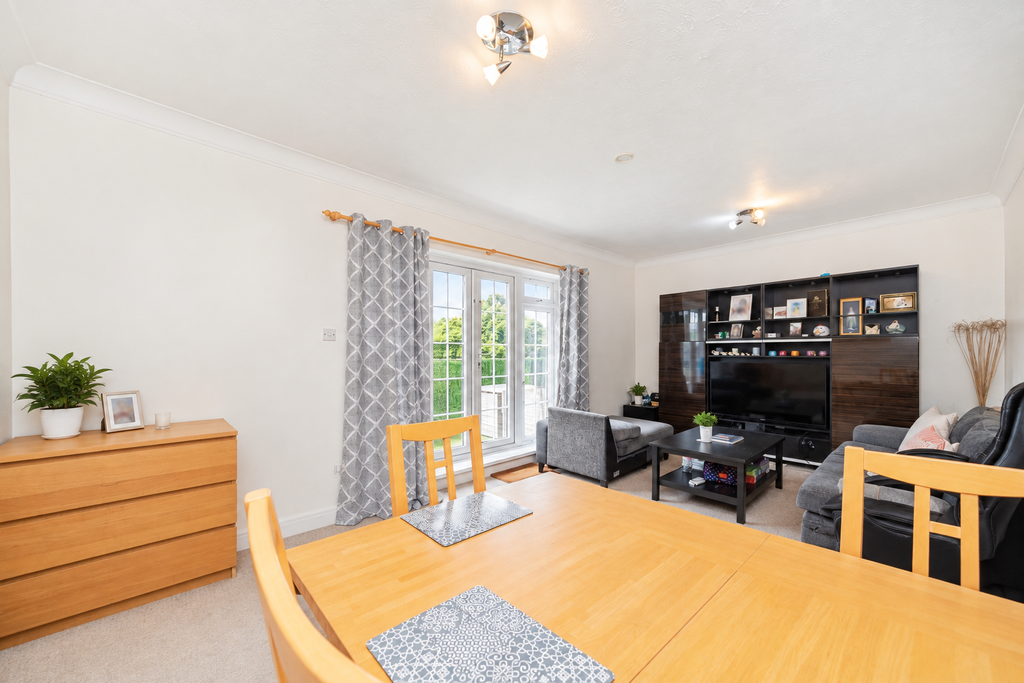 Property photo 2 of 9 08_Living_Dining_Room