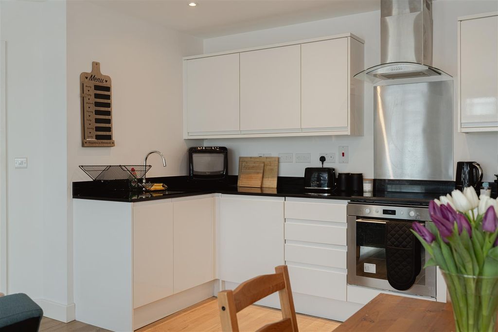 Property photo 3 of 11 6.Jpg