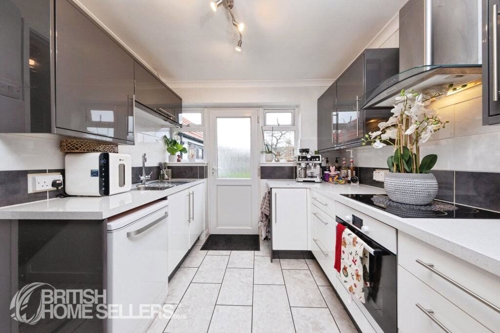 Property photo 3 of 20 Picture No. 11