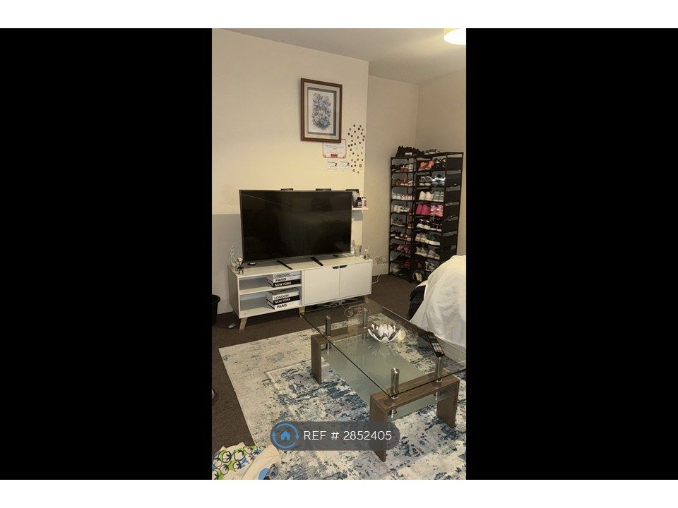 Property photo 1 of 3