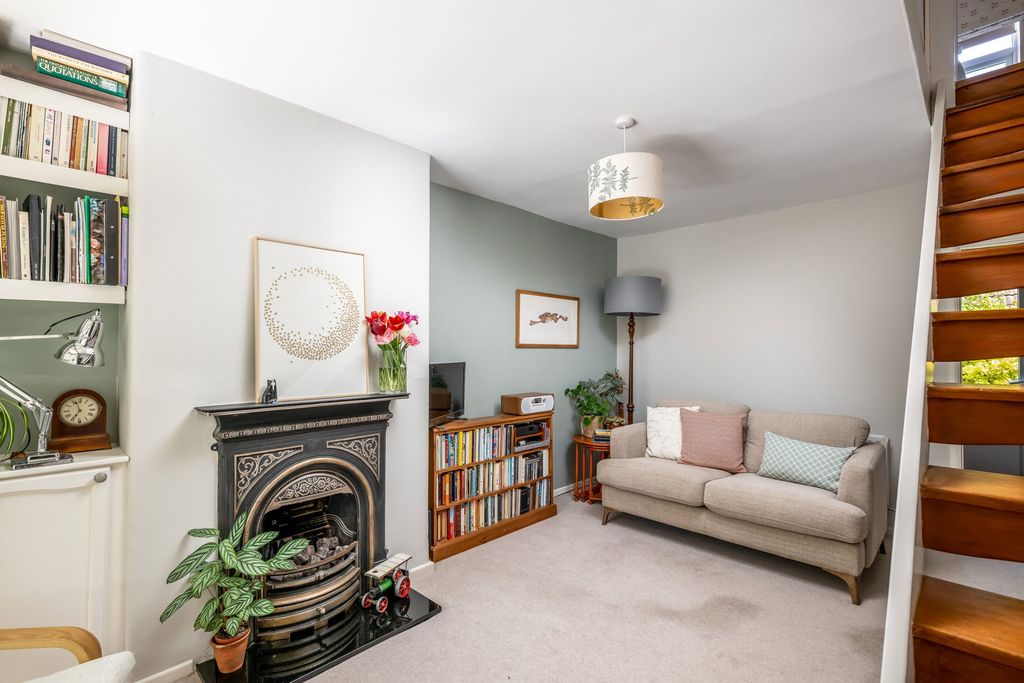 Property photo 3 of 19