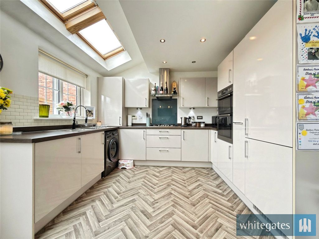 Property photo 2 of 22 Picture No. 46