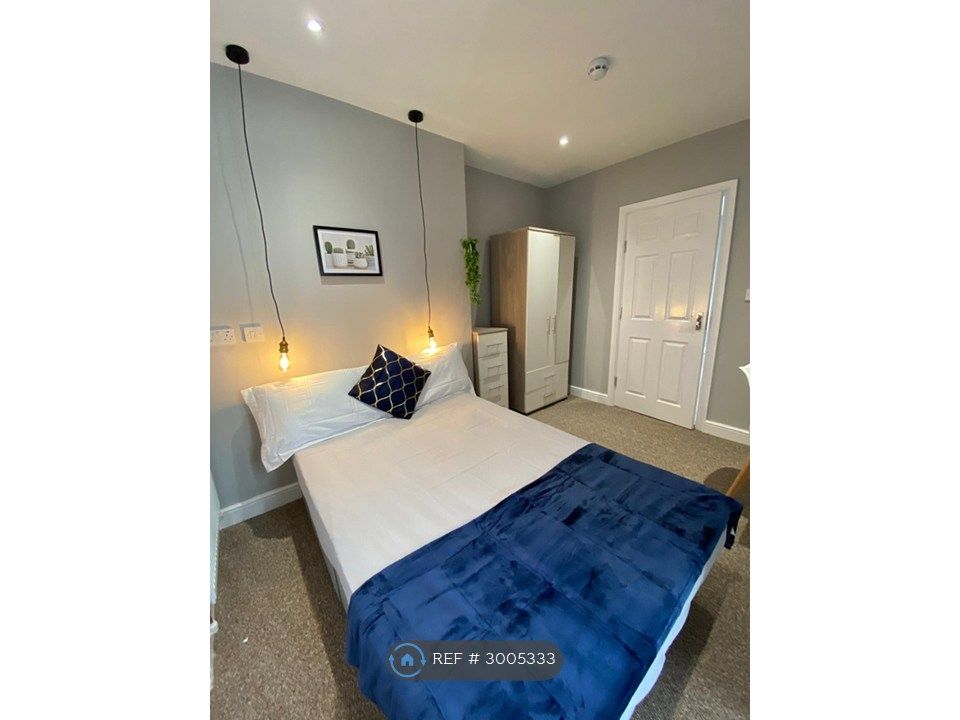 Property photo 1 of 3