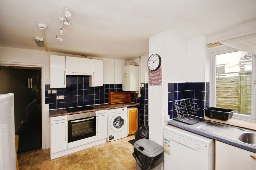 Property photo 3 of 17 Photo