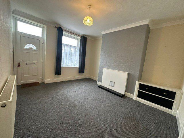 Property photo 2 of 8 Picture No. 09