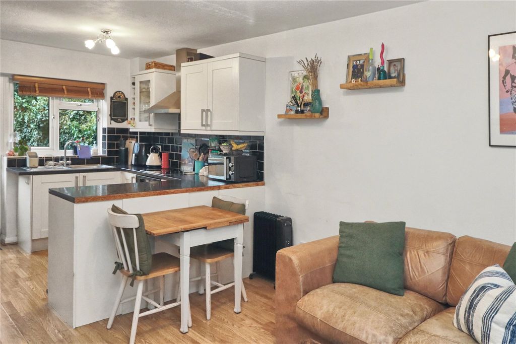 Property photo 1 of 12 Picture No. 19