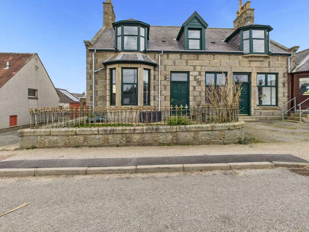 Property photo 2 of 40