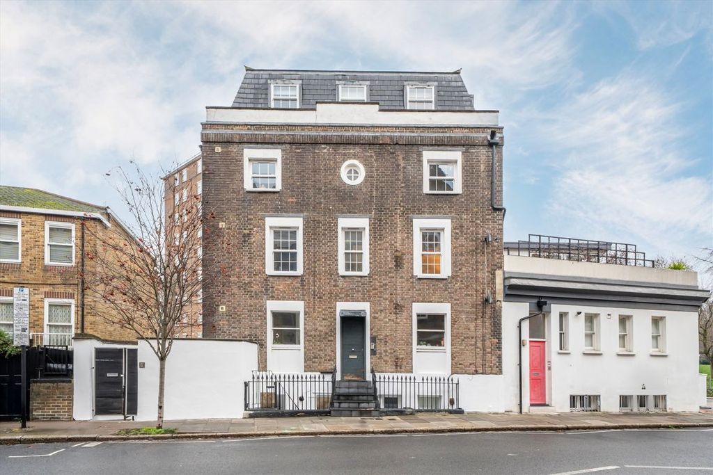 Property photo 2 of 7