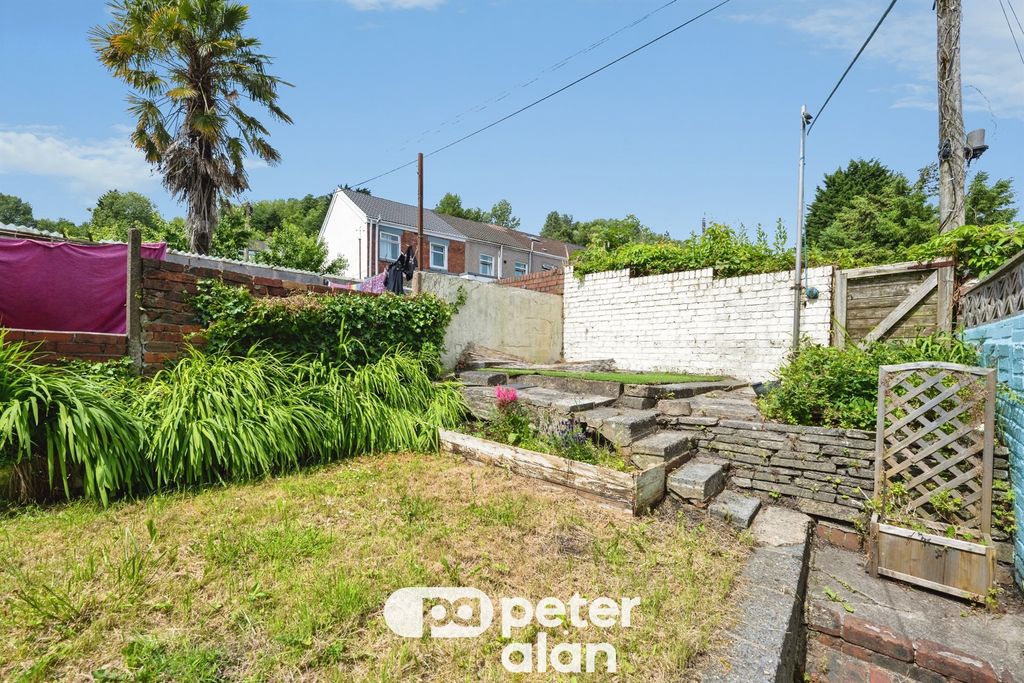 Property photo 3 of 20