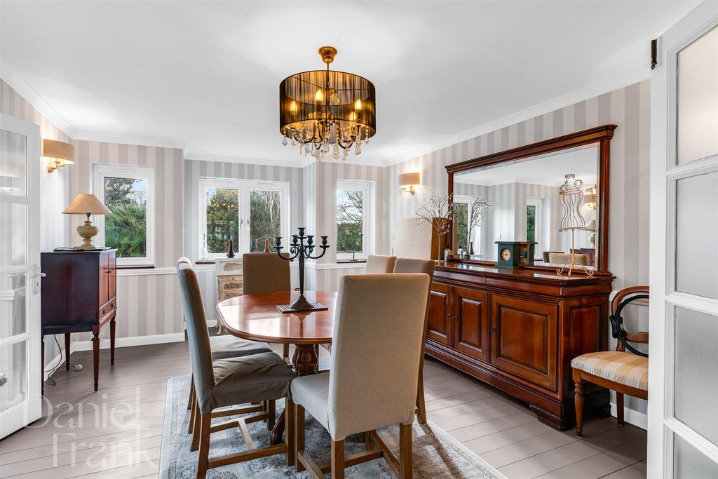 Additional image 9 of 5 bed detached house for saleTycehurst Hill, Loughton IG10
