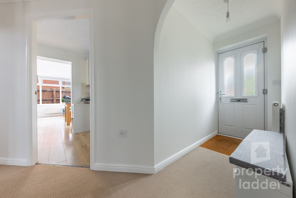 Property photo 2 of 23 Pl-24