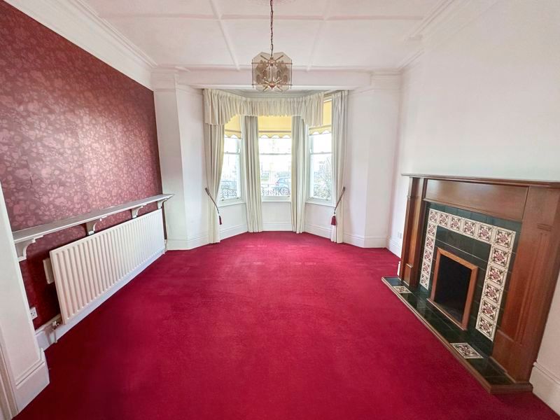 Property photo 3 of 20 7 Queens Terrace