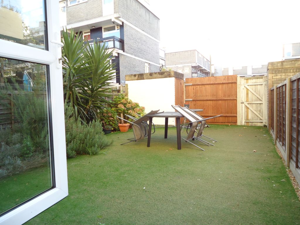 Property photo 3 of 11 Rear Private Garden