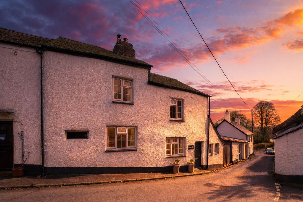 Property photo 2 of 19