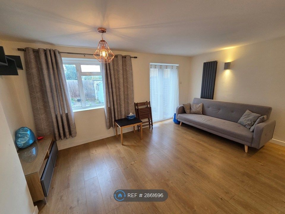 Property photo 1 of 13 Lounge/Main Reception Room