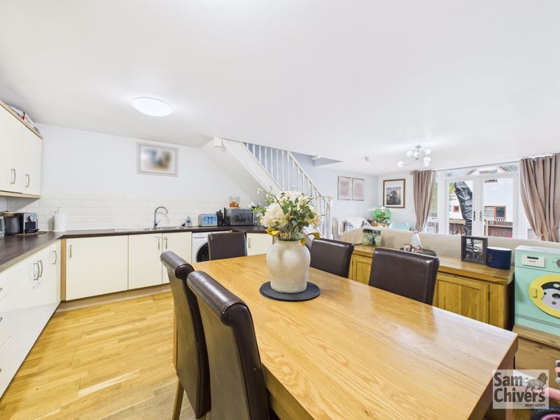 Property photo 2 of 27 Photo 14