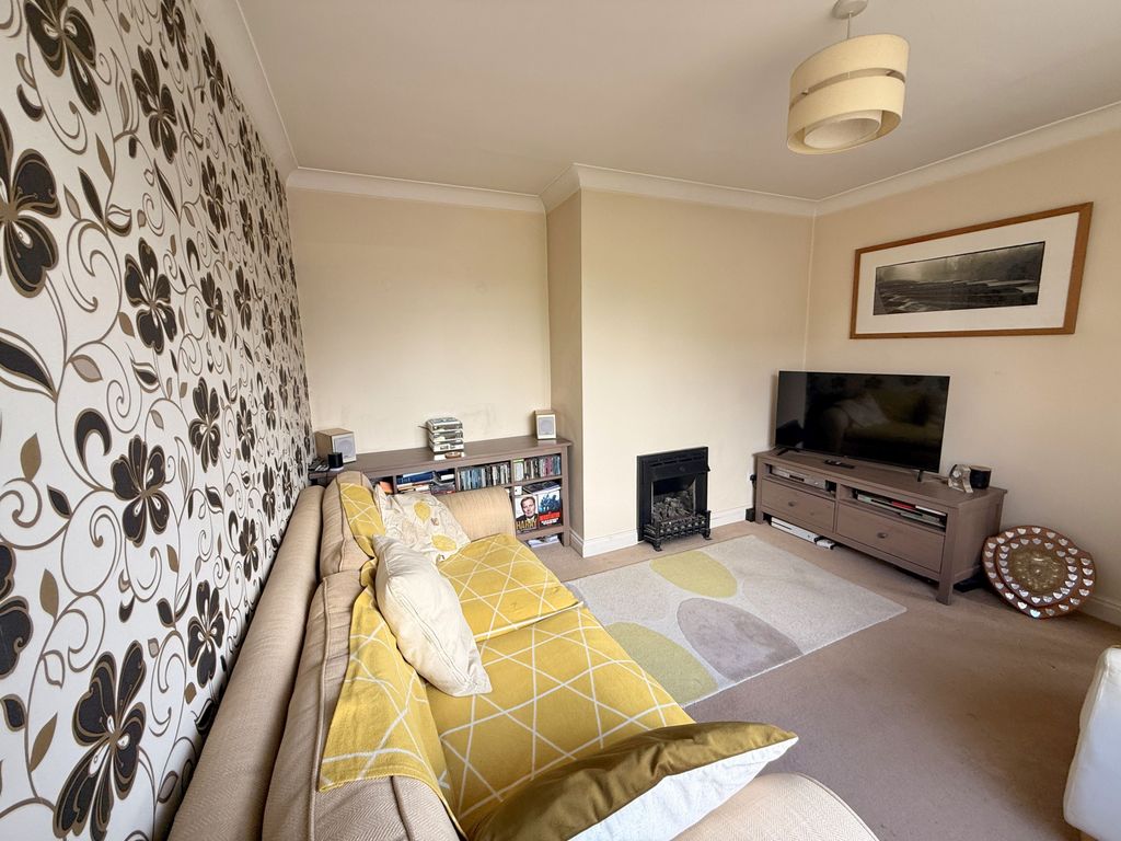 Property photo 3 of 20 Gallery