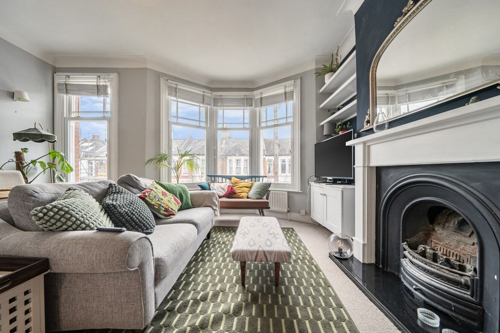 Property photo 1 of 13 1419662-3-699c38F...