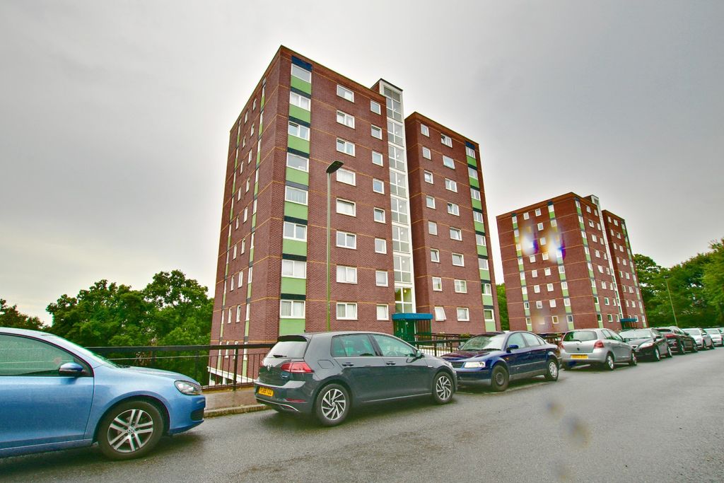 Property photo 1 of 6 1484111