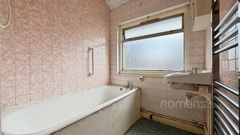 Property photo 3 of 16 Pbox-Img.Jpg