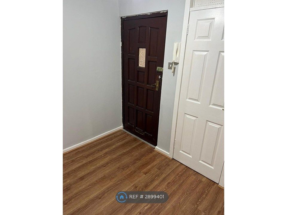 Property photo 3 of 20 Front Door Hallway