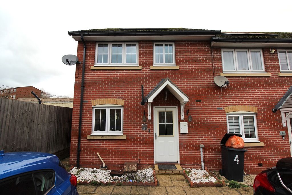 Property photo 1 of 11 Exterior