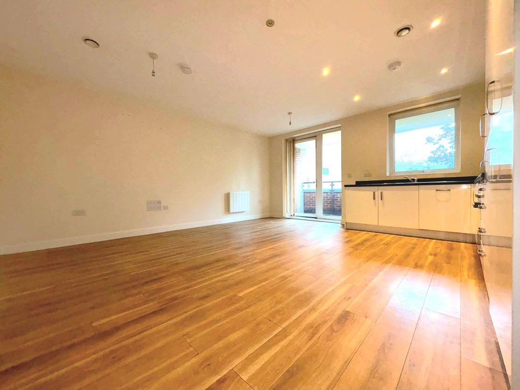 Property photo 3 of 8 7