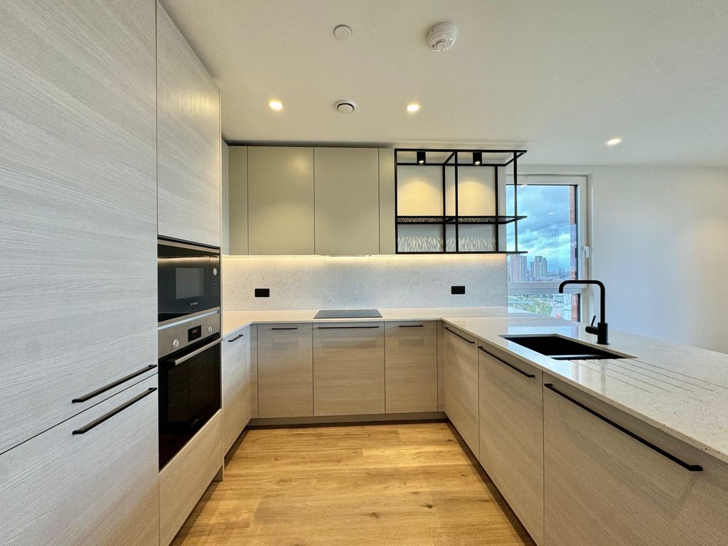 Property photo 3 of 22 Gallery