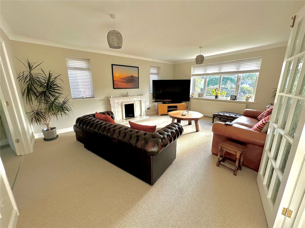 Property photo 3 of 16 Picture No. 08