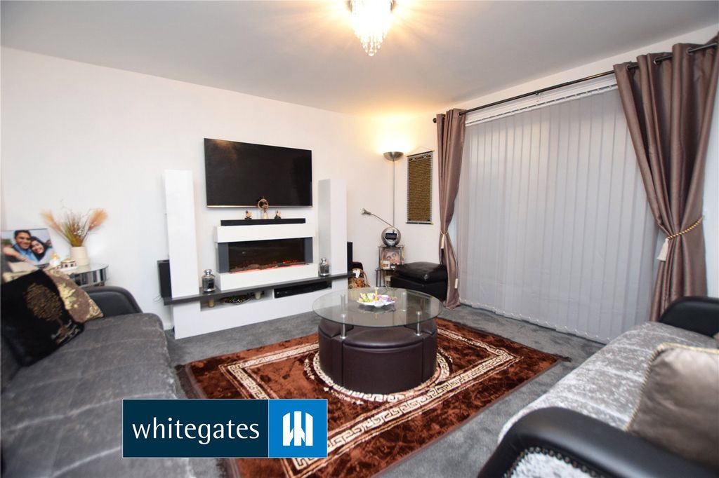 Property photo 2 of 19 Picture No. 04