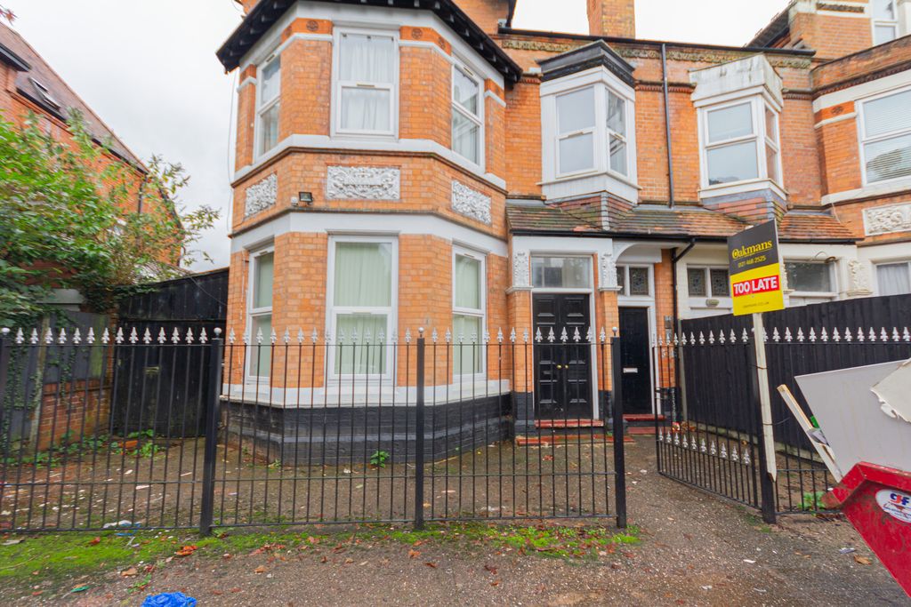 Property photo 1 of 10 Img_18714_1_Original