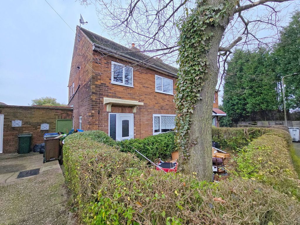 Property photo 1 of 3
