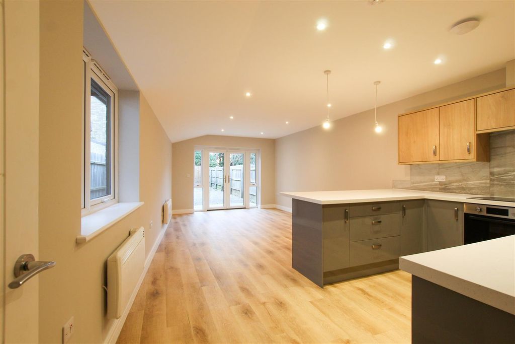 Property photo 2 of 10 Img_4428.Jpg